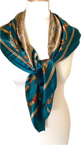 Classic design scarf