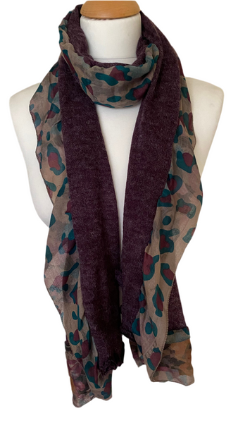 Super soft stylish scarf in amethyst