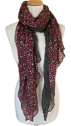 Chic heart design scarf