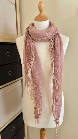 Vintage styled scarves are perfect for any occasion, soft and comfortable to wear, this stylish accessory can be used as a scarf or wrap. Available in dusky pink and silver grey, the elegant design features a mix of tiny stars, lace and lace effect edging, with an asymmetric shape measuring approximately 220cm x 80cm. Made from 100% viscose, these beautiful scarves will remain in style for years to come.