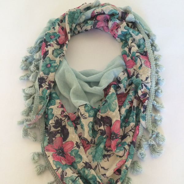 Chic Floral Print Scarf